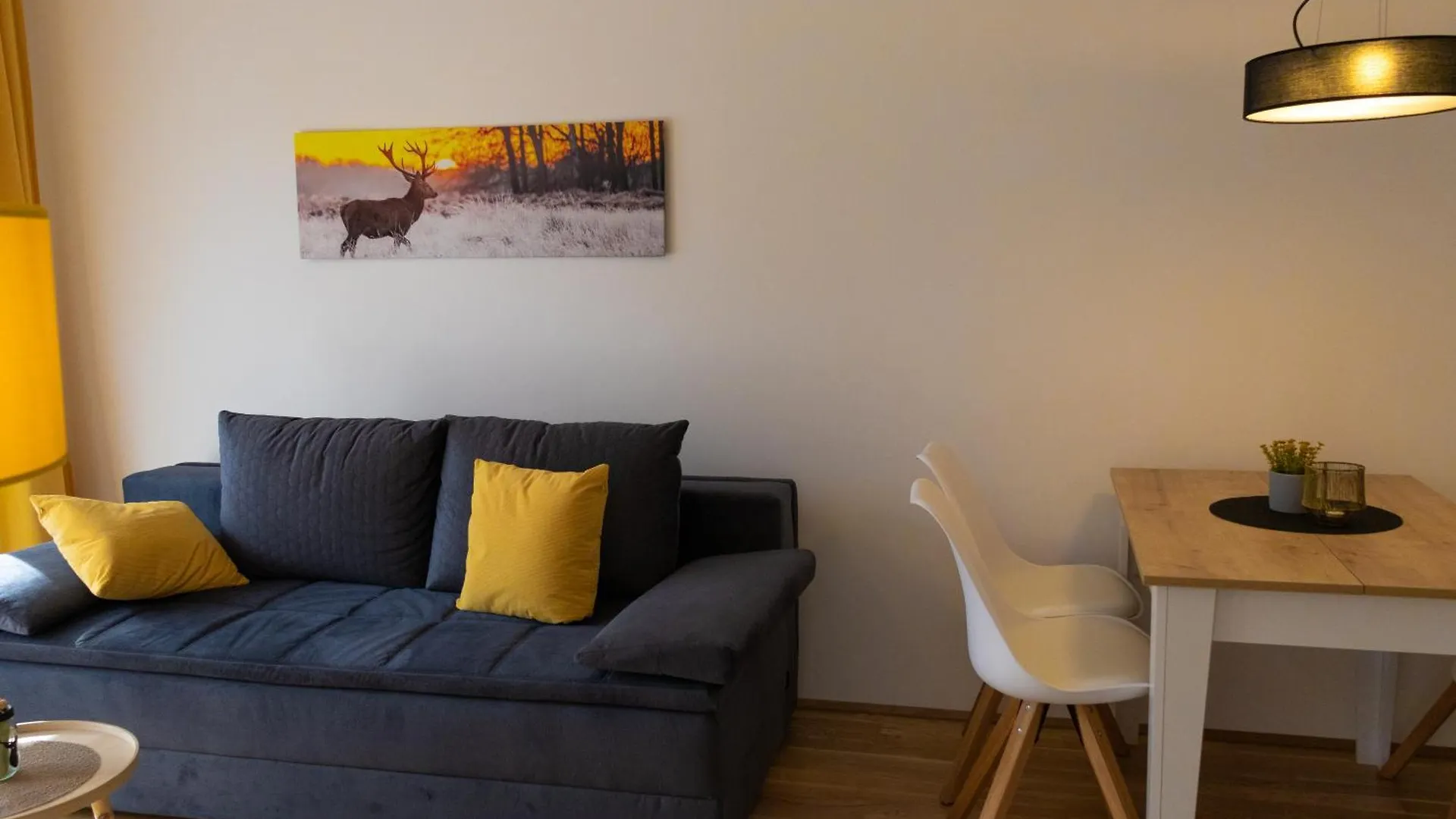 Apartment Danube City Lodge, Uptown, A/C Vienna